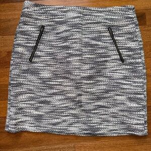 LOFT Black and White Textured Pencil Skirt